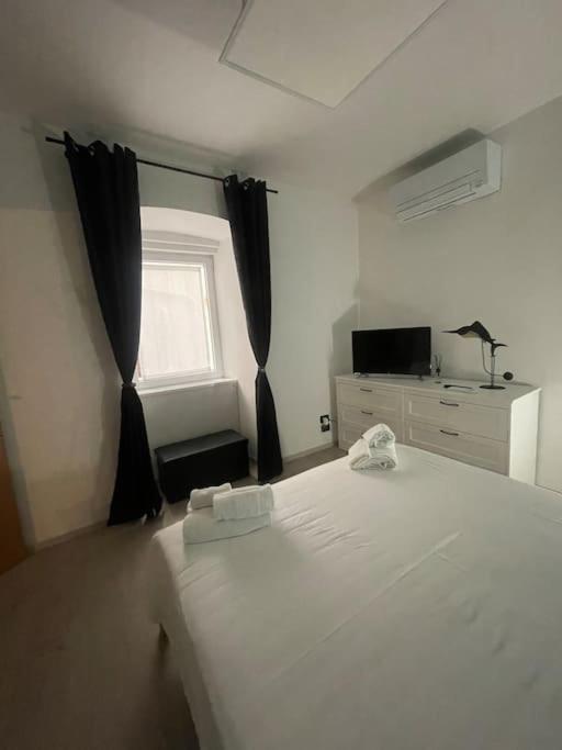 Casa Vacanze Viale Miramare 31- Delizioso Mini Loft Industrial 트리에스테 외부 사진